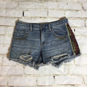 BDG mid rise Freja vintage fit cutoffs size 27